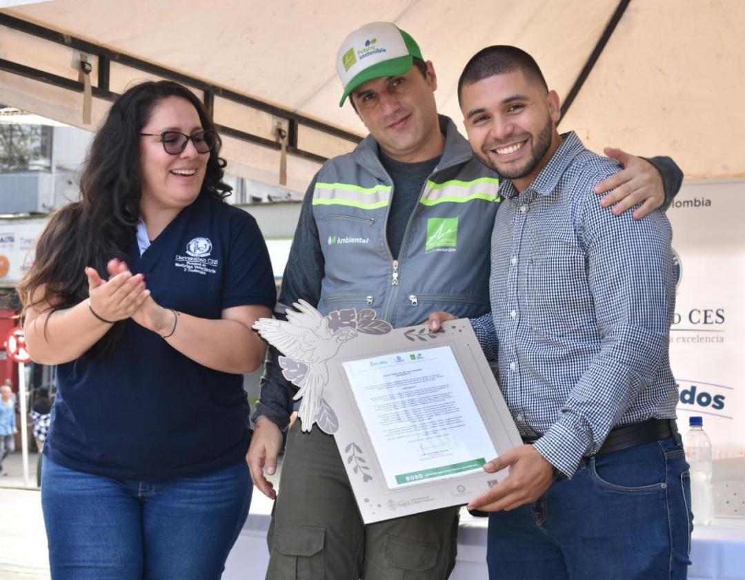 Evento de declaratoria de tres barrios de esta ciudad libres de fauna silvestre en cautiverio
