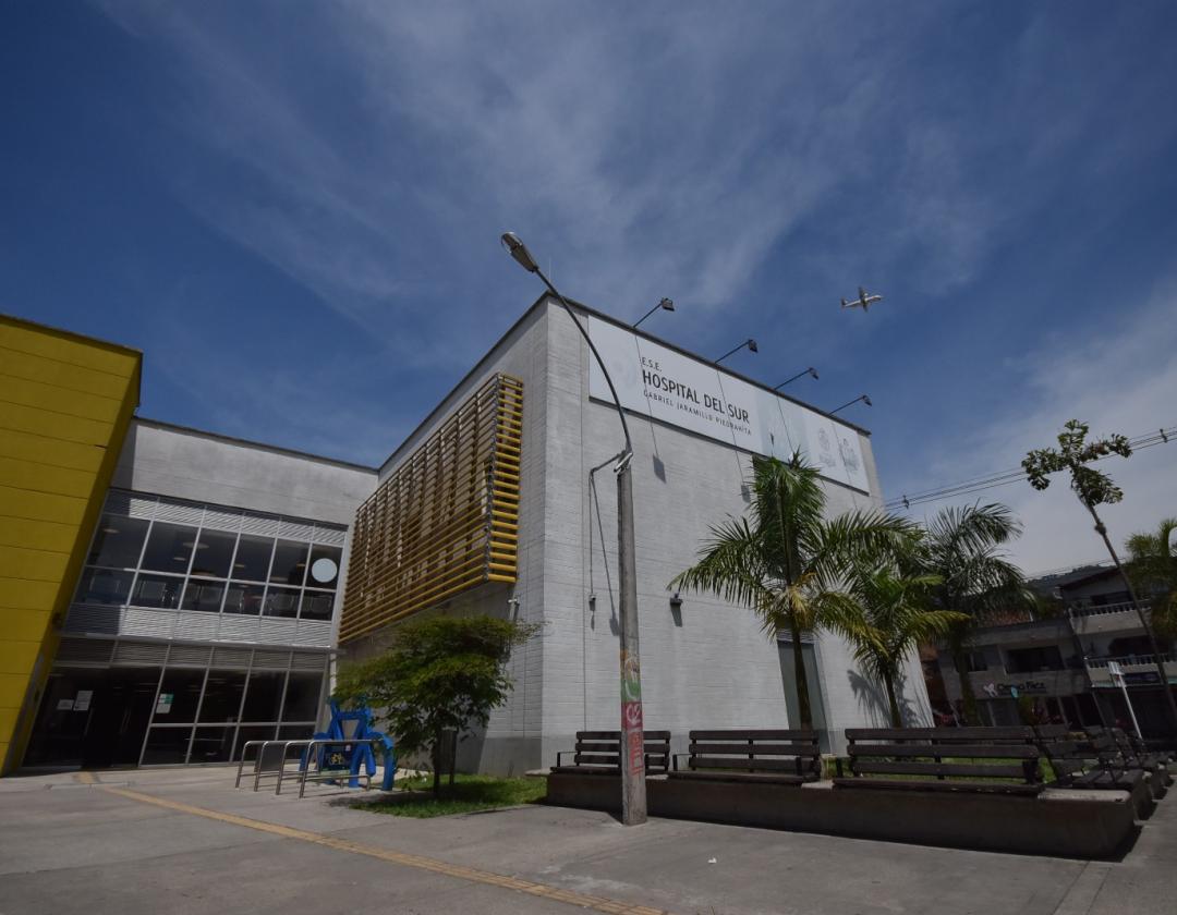Fachada del Hospital del sur, sede norte, ubicado en la comuna 4 de la ciudad.