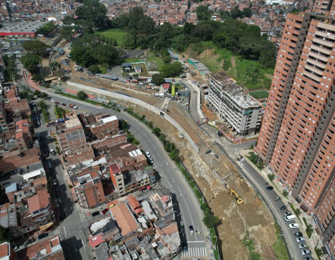 Panorámica de la Pretroncal Sur del sistema Metroplús Tramo 4A fase 1-B