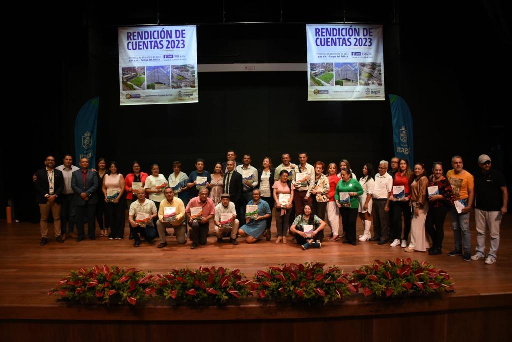 Evento de entrega de los planes de desarrollo